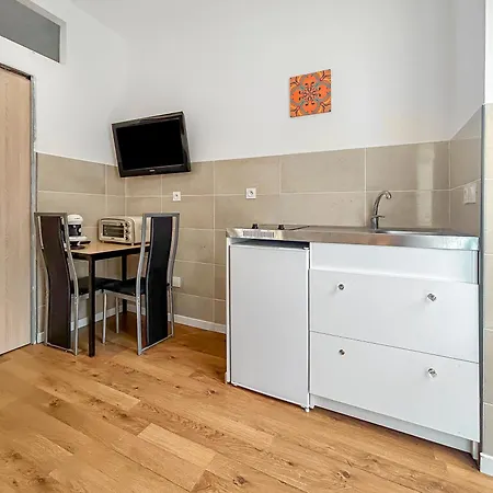 Lumineux Avec Clim Et Tv Ideal Pour Couples דירה *