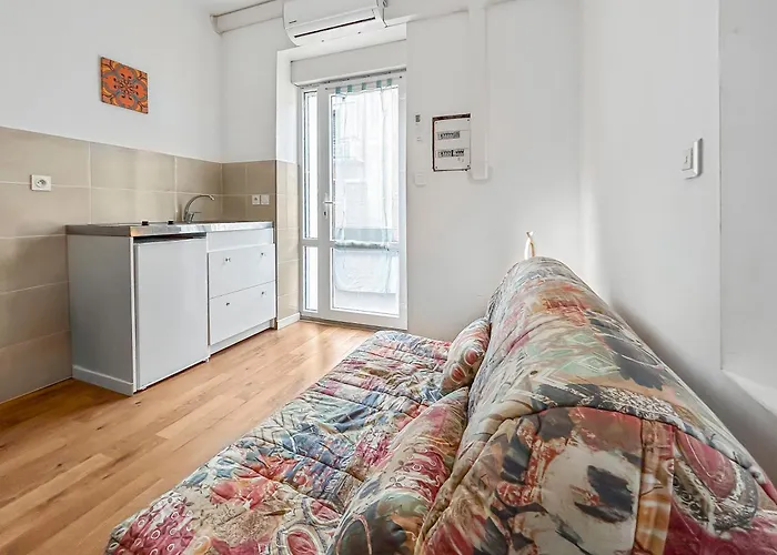 Lumineux Avec Clim Et Tv Ideal Pour Couples