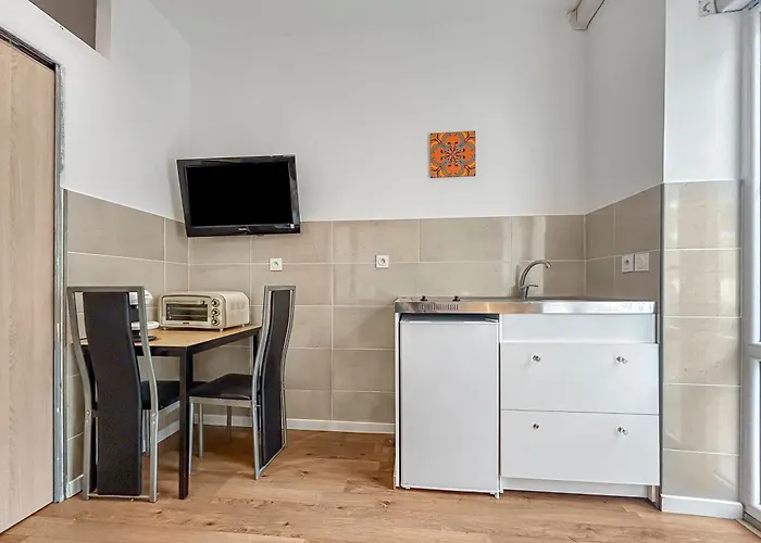 アパート Lumineux Avec Clim Et Tv Ideal Pour Couples *